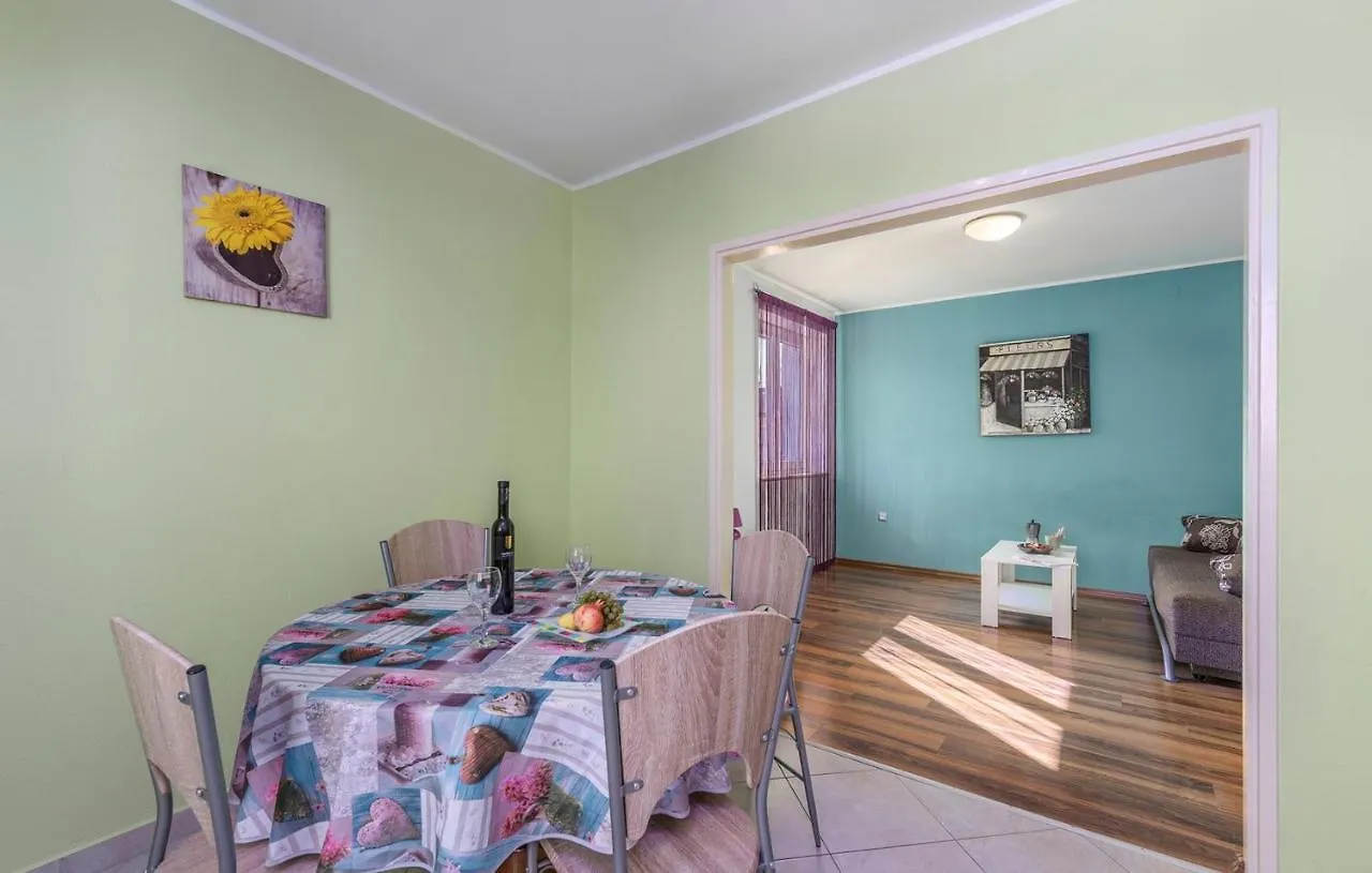 Apartment Marino 波雷奇 克罗地亚